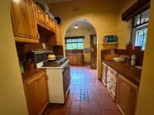 5 Bedroom House to Rent in Avondale