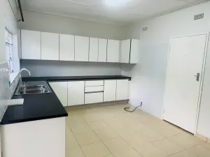3 Bedroom House to Rent in Greendale