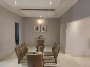 4 Bedroom House to Rent in Westgate