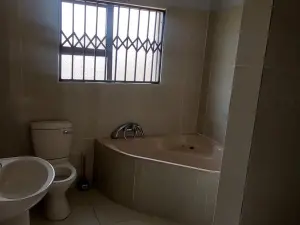 4 Bedroom House to Rent in Westgate