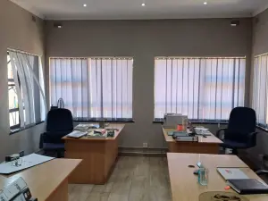 Office to Rent in Avondale