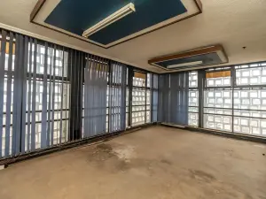 Office to Rent in Graniteside