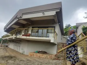 House to Rent in Glen Lorne