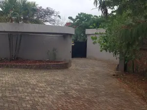 House to Rent in Glen Lorne