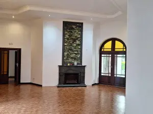 4 Bedroom House to Rent in Ballantyne Park