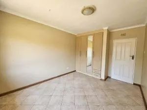 Townhouse/Cluster to Rent in Waterfalls