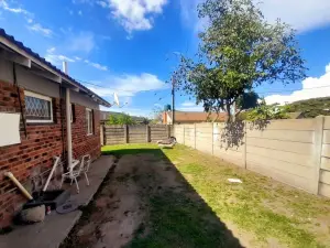 2 Bedroom Cottage/Garden Flat to Rent in Msasa Park