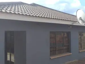 3 Bedroom House to Rent in Madokero Estates
