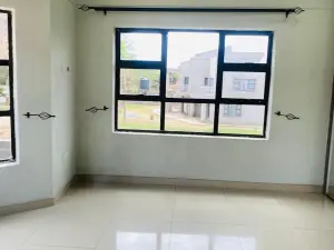 Flat/Apartment to Rent in Monavale