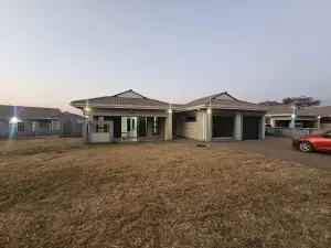 4 Bedroom House to Rent in Fairview