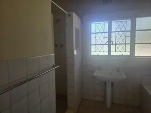 3 Bedroom House to Rent in Chisipite