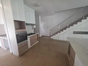 Townhouse/Cluster to Rent in Avondale