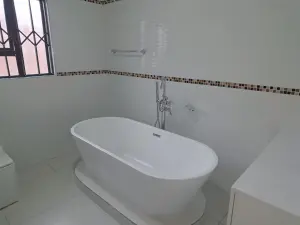 Townhouse/Cluster to Rent in Greendale