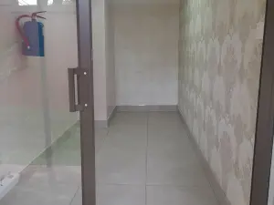 Retail/Shop to Rent in Pomona