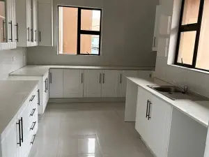 Townhouse/Cluster to Rent in Greendale