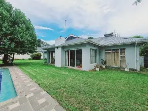 Townhouse/Cluster to Rent in Newlands