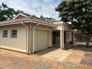 Townhouse/Cluster to Rent in Highlands