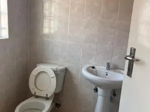 Townhouse/Cluster to Rent in Bluff Hill