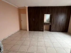 Townhouse/Cluster to Rent in Bluff Hill