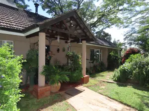 4 Bedroom House to Rent in Glen Lorne