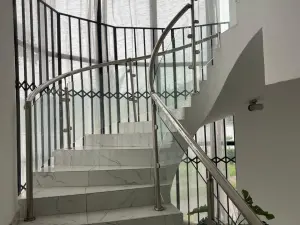 7 Bedroom House to Rent in Crowhill Views