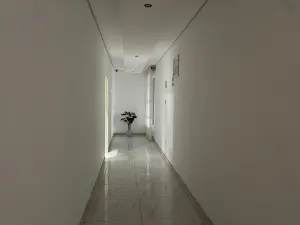 7 Bedroom House to Rent in Crowhill Views