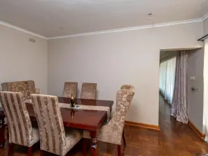 3 Bedroom House to Rent in Chisipite