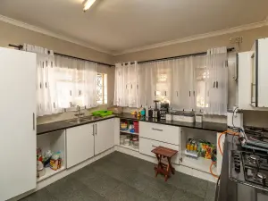 3 Bedroom House to Rent in Chisipite