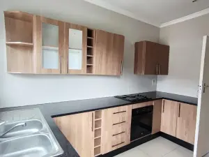 3 Bedroom House to Rent in Sunridge