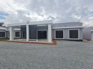 Townhouse/Cluster to Rent in The Grange