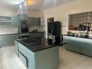 3 Bedroom House to Rent in Mount Pleasant Heights