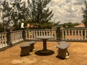 3 Bedroom House to Rent in Mount Pleasant Heights