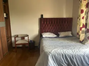 3 Bedroom House to Rent in Mount Pleasant Heights