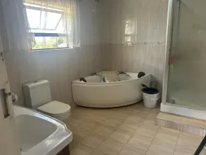 3 Bedroom House to Rent in Mount Pleasant Heights