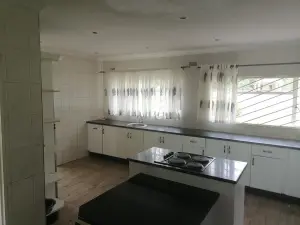 4 Bedroom House to Rent in Highlands