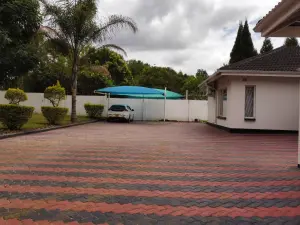4 Bedroom House to Rent in Highlands