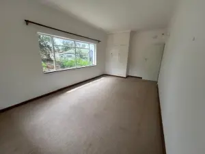 5 Bedroom House to Rent in Mandara