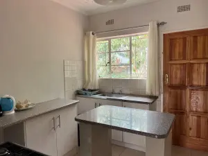 2 Bedroom Cottage/Garden Flat to Rent in Greendale