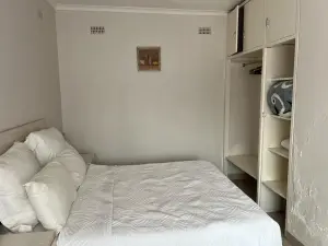 2 Bedroom Cottage/Garden Flat to Rent in Greendale