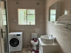 2 Bedroom Cottage/Garden Flat to Rent in Greendale