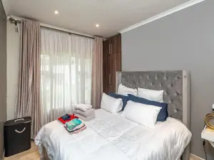 4 Bedroom House to Rent in Mount Pleasant