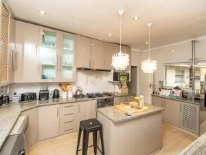 4 Bedroom House to Rent in Mount Pleasant