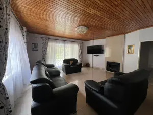 4 Bedroom House to Rent in Greendale