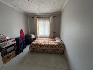 4 Bedroom House to Rent in Greendale