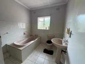 4 Bedroom House to Rent in Greendale