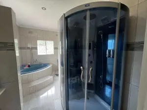 4 Bedroom House to Rent in Greendale