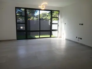 Flat/Apartment to Rent in Borrowdale