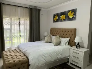 4 Bedroom House to Rent in Greendale