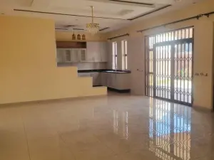 Townhouse/Cluster to Rent in Greendale