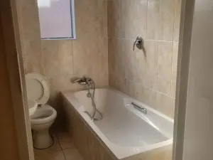 Townhouse/Cluster to Rent in Greendale